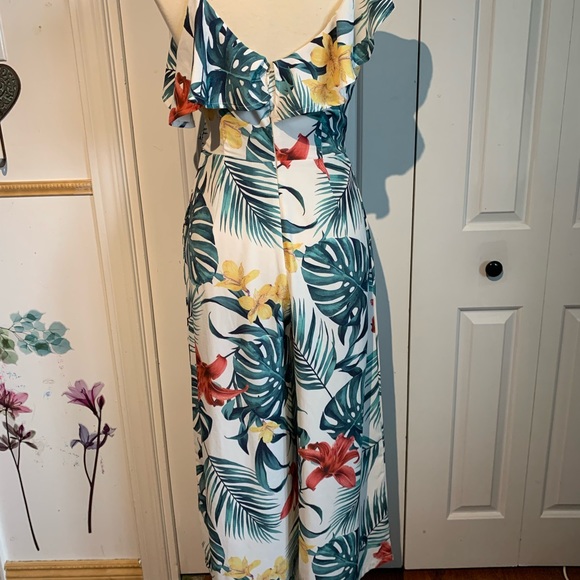 Summer Jumpsuit - Picture 4 of 9